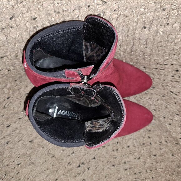 AQUATALIA-Ankle Booties-Dark Red Suede-Side Zip-Decorative Buckle-Sz 6-Near Mint - Picture 7 of 8